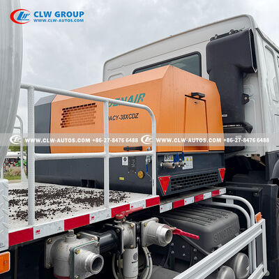 SINOTRUK HOWO 300HP High Pressure Cleaning Truck with DENAIR Air Compressor and Carbon Steel Construction